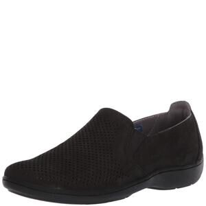 Aravon womens Lia Slipon Sneaker, Black, 7 Narrow US